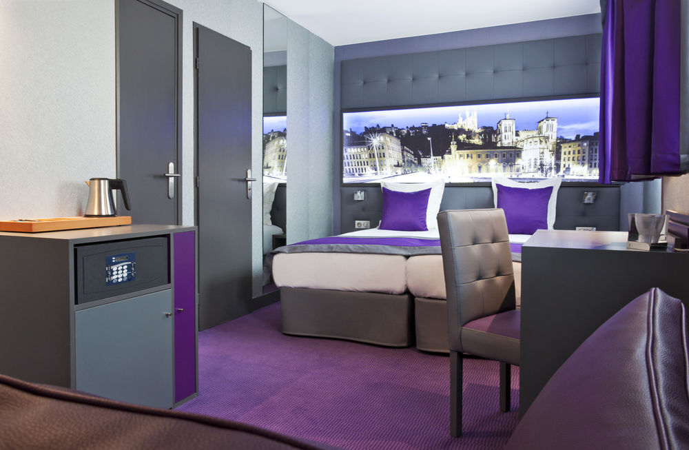 Hotel Des Savoies Perrache 3*