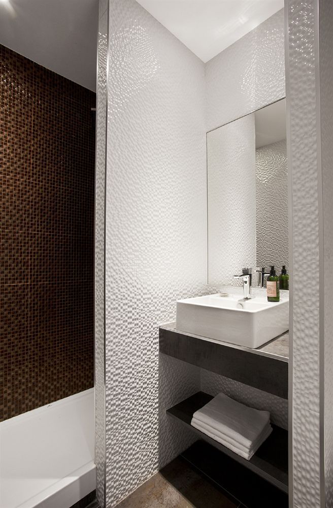 Hotel Des Savoies Perrache 3*